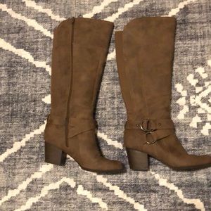 indigo rd. faux suede Simona boots